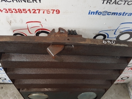 Massey Ferguson 690, 698, 699, 265, 275 Front Grille 682342m91, 1682950m91 - גריל עבור טרקטור חקלאי: תמונה 5 Massey Ferguson 690, 698, 699, 265, 275 Front Grille 682342m91, 1682950m91 - גריל עבור טרקטור חקלאי: תמונה 5