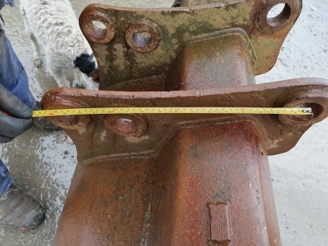 Massey Ferguson Digger Buckets Rear Bucket - דלי עבור מחפרון: תמונה 3 Massey Ferguson Digger Buckets Rear Bucket - דלי עבור מחפרון: תמונה 3