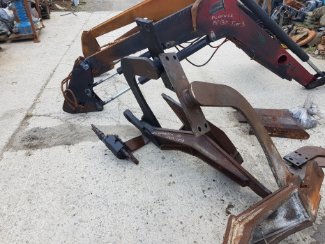 Mccormick Mc 130 Power4 Tier 3, 120, 110, Front Loader Complete - מעמיס קדמי לטרקטור: תמונה 3 Mccormick Mc 130 Power4 Tier 3, 120, 110, Front Loader Complete - מעמיס קדמי לטרקטור: תמונה 3