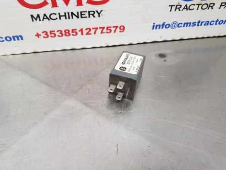 New Holland 8360, 60, M, Tm, Ts, T7 Sereis, Relay Windscreen 82011381 - מערכת חשמל עבור טרקטור חקלאי: תמונה 3 New Holland 8360, 60, M, Tm, Ts, T7 Sereis, Relay Windscreen 82011381 - מערכת חשמל עבור טרקטור חקלאי: תמונה 3