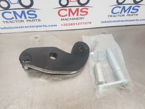 New Holland, Case Tm120, Tm130, Mxm120, Hanger Arm Lhs 82028088 - מסגרת/ שלדה: תמונה 3 New Holland, Case Tm120, Tm130, Mxm120, Hanger Arm Lhs 82028088 - מסגרת/ שלדה: תמונה 3