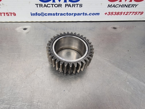 New Holland Ford 40, Ts Series Ts110 Transmission Gear Reverse Z33 82007502 - תמסורת: תמונה 3 New Holland Ford 40, Ts Series Ts110 Transmission Gear Reverse Z33 82007502 - תמסורת: תמונה 3