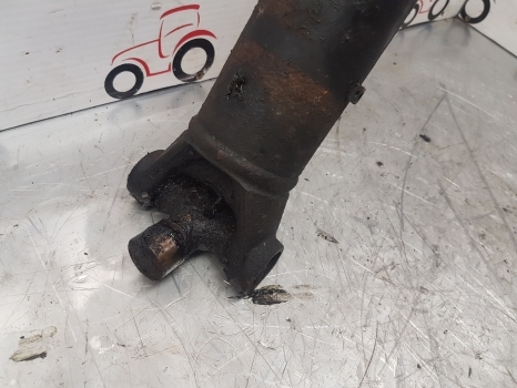 New Holland Lm415a, Lm425a, Lm435a, Lm445a Front Cardan Drive Shaft 85820673 - גל מדחף עבור מפעיל טלסקופי: תמונה 2 New Holland Lm415a, Lm425a, Lm435a, Lm445a Front Cardan Drive Shaft 85820673 - גל מדחף עבור מפעיל טלסקופי: תמונה 2