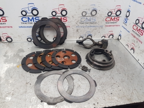 New Holland Lm435a Dana Spicer Brake Actuator Disc Kit 112.07.610.02; 85813919 - דיסק בלמים עבור מפעיל טלסקופי: תמונה 1 New Holland Lm435a Dana Spicer Brake Actuator Disc Kit 112.07.610.02; 85813919 - דיסק בלמים עבור מפעיל טלסקופי: תמונה 1