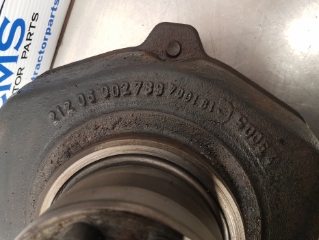 New Holland Lm435a, Mlt 634-120 Swivel Housing Front Rhs Rear Lhs 212.06.002.789 - מפרק היגוי עבור מפעיל טלסקופי: תמונה 4 New Holland Lm435a, Mlt 634-120 Swivel Housing Front Rhs Rear Lhs 212.06.002.789 - מפרק היגוי עבור מפעיל טלסקופי: תמונה 4