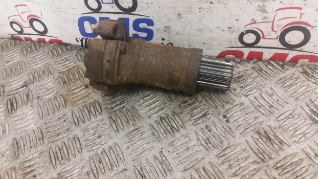 New Holland T5.100, T5.110, T5.120 4wd Propeller Shaft 47643626 - גל מדחף עבור טרקטור חקלאי: תמונה 1 New Holland T5.100, T5.110, T5.120 4wd Propeller Shaft 47643626 - גל מדחף עבור טרקטור חקלאי: תמונה 1