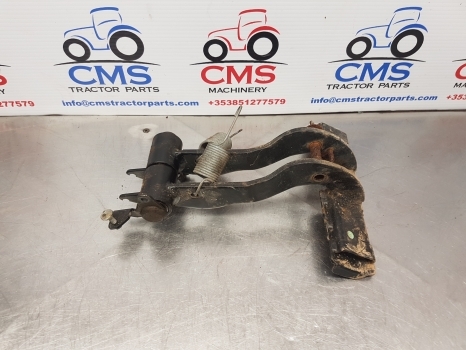 New Holland T5.95, T5, Case Farmall, Maxxum Brake Pedal Assy 84467902, 84467901 - דוושה עבור מכונה חקלאית: תמונה 3 New Holland T5.95, T5, Case Farmall, Maxxum Brake Pedal Assy 84467902, 84467901 - דוושה עבור מכונה חקלאית: תמונה 3