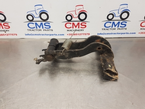 New Holland T5.95, T5, Case Farmall, Maxxum Brake Pedal Assy 84467902, 84467901 - דוושה עבור מכונה חקלאית: תמונה 4 New Holland T5.95, T5, Case Farmall, Maxxum Brake Pedal Assy 84467902, 84467901 - דוושה עבור מכונה חקלאית: תמונה 4