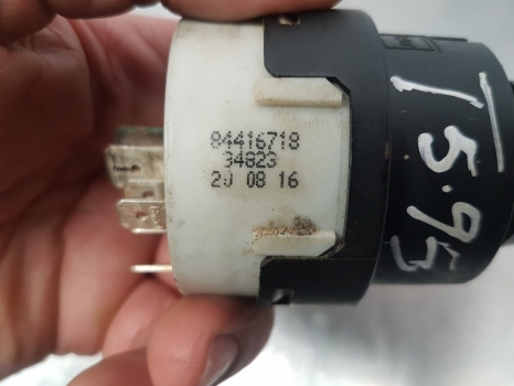 New Holland T5.95, T5, T4, Case Farmall, Ignition Switch 84279201, 84416715 - מערכת חשמל עבור טרקטור חקלאי: תמונה 3 New Holland T5.95, T5, T4, Case Farmall, Ignition Switch 84279201, 84416715 - מערכת חשמל עבור טרקטור חקלאי: תמונה 3