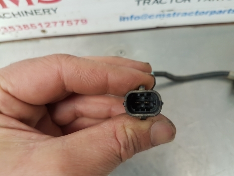 New Holland T5.95 Temperature Sender Sensor 47478866 - חיישן עבור טרקטור חקלאי: תמונה 5 New Holland T5.95 Temperature Sender Sensor 47478866 - חיישן עבור טרקטור חקלאי: תמונה 5