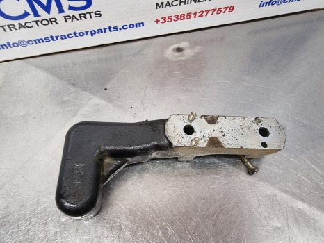 New Holland T5, T6, T7, Case Maxxum 145 Spool Valve Manifold 47532950, 47532954 - חלקי הידרוליקה: תמונה 4 New Holland T5, T6, T7, Case Maxxum 145 Spool Valve Manifold 47532950, 47532954 - חלקי הידרוליקה: תמונה 4