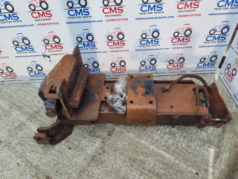 New Holland T7.270, T7, Case Puma, T7.260 Pick Up Hitch Complete 48028709 - מסגרת/ שלדה: תמונה 1 New Holland T7.270, T7, Case Puma, T7.260 Pick Up Hitch Complete 48028709 - מסגרת/ שלדה: תמונה 1