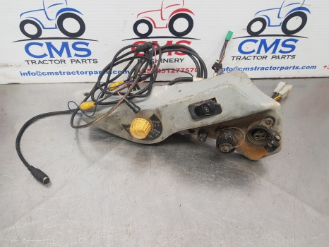 New Holland T7040, T7000, Control Panel Assy 82035388, 87345189 - תא ופנים הרכב: תמונה 1 New Holland T7040, T7000, Control Panel Assy 82035388, 87345189 - תא ופנים הרכב: תמונה 1