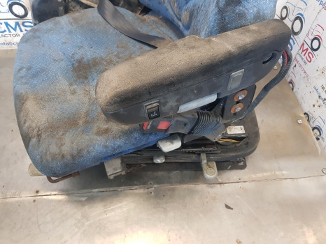 מושב עבור מכונה חקלאית New Holland T7040, T7000, T7030, T7050, Driver Seat Assy Parts Only 87646744: תמונה 6