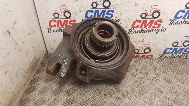 New Holland Tm, Tm150 Supersteer Front Axle Steering Spindle Rhs 5179271 - מפרק היגוי עבור טרקטור חקלאי: תמונה 1 New Holland Tm, Tm150 Supersteer Front Axle Steering Spindle Rhs 5179271 - מפרק היגוי עבור טרקטור חקלאי: תמונה 1