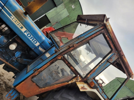 Sold Ford 2600, 3600, 4600, 4610 Complete Fritzmeier Cab M901 Sold - תא: תמונה 3 Sold Ford 2600, 3600, 4600, 4610 Complete Fritzmeier Cab M901 Sold - תא: תמונה 3