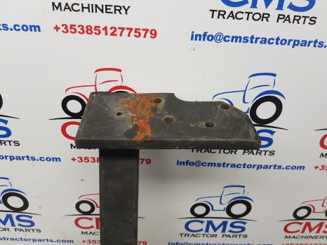 T5000, Tl, Tla, Case Jxu Series, Foot Step Assy Rhs 5184803, 82007963, 82007964 - צעד עבור מכונה חקלאית: תמונה 3 T5000, Tl, Tla, Case Jxu Series, Foot Step Assy Rhs 5184803, 82007963, 82007964 - צעד עבור מכונה חקלאית: תמונה 3