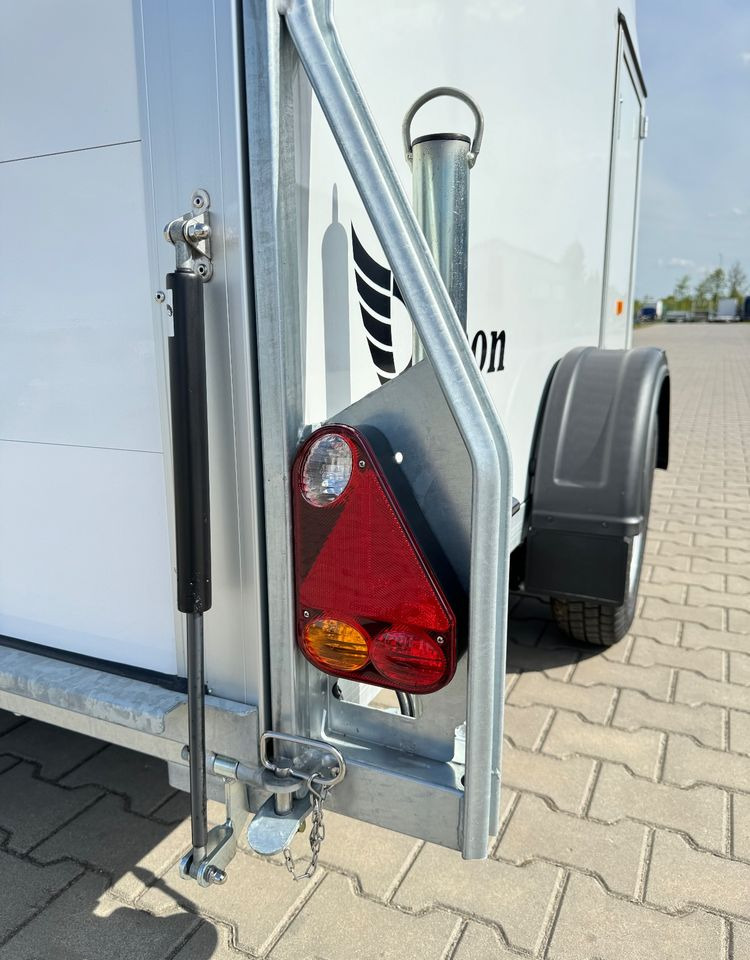 DEBON Debon Cargo 1300 + drzwi boczne | 300 x 150 x 170 cm / 750 - 1300 kg - קרון נגרר בתיבה סגורה: תמונה 5 DEBON Debon Cargo 1300 + drzwi boczne | 300 x 150 x 170 cm / 750 - 1300 kg - קרון נגרר בתיבה סגורה: תמונה 5