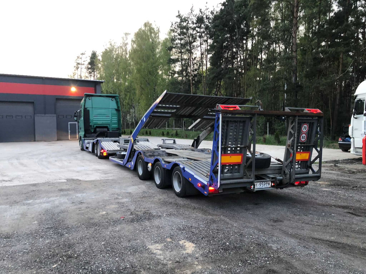 MAN TGA 26.440, Euro 5, FVG Autotransporter Autolaweta zestaw 6 osi - משאית הובלה אוטומטית: תמונה 4 MAN TGA 26.440, Euro 5, FVG Autotransporter Autolaweta zestaw 6 osi - משאית הובלה אוטומטית: תמונה 4