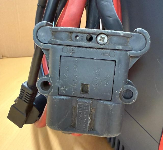 Hawker unknown | Charger for Next Sys batteries 24V36A 1085w 200-240 Vac sn. SCA - מצבר עבור ציוד לטיפול בחומרים: תמונה 3 Hawker unknown | Charger for Next Sys batteries 24V36A 1085w 200-240 Vac sn. SCA - מצבר עבור ציוד לטיפול בחומרים: תמונה 3