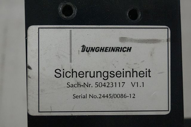 Jungheinrich 50423117 | Fuse holder for ETV from 2003 till 2011 V1,1 sn. 2445/00 Fuse holder for ETV from 2003 till 2011 V1,1 sn. 2445/0086-12 - נתיך עבור ציוד לטיפול בחומרים: תמונה 2 Jungheinrich 50423117 | Fuse holder for ETV from 2003 till 2011 V1,1 sn. 2445/00 Fuse holder for ETV from 2003 till 2011 V1,1 sn. 2445/0086-12 - נתיך עבור ציוד לטיפול בחומרים: תמונה 2