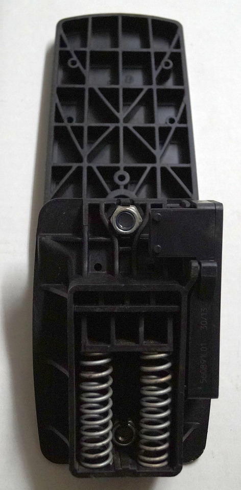 Jungheinrich 51198397 | Drive pedal 351FPJH01 13606 Rm: 1511330 sn. 003563 - מערכת חשמל עבור ציוד לטיפול בחומרים: תמונה 2 Jungheinrich 51198397 | Drive pedal 351FPJH01 13606 Rm: 1511330 sn. 003563 - מערכת חשמל עבור ציוד לטיפול בחומרים: תמונה 2