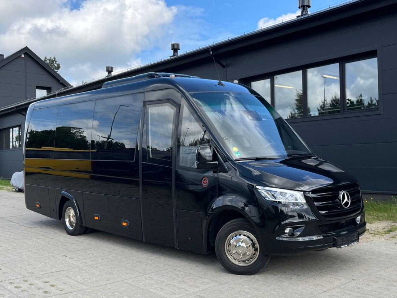 Mercedes-Benz Sprinter 519/ 3.0 V6 / LUXURY Tourist Bus - אוטובוס בין עירוני: תמונה 2 Mercedes-Benz Sprinter 519/ 3.0 V6 / LUXURY Tourist Bus - אוטובוס בין עירוני: תמונה 2