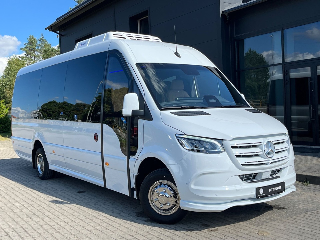 Mercedes-Benz Sprinter 519 TOURIST XL / 21 to 24 Seats / NEW! - מיניבוס, כלי רכב מסחרי לנוסעים: תמונה 1 Mercedes-Benz Sprinter 519 TOURIST XL / 21 to 24 Seats / NEW! - מיניבוס, כלי רכב מסחרי לנוסעים: תמונה 1
