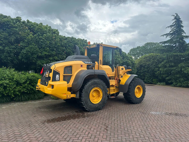 Volvo L120 H - מעמיס גלגלים: תמונה 4 Volvo L120 H - מעמיס גלגלים: תמונה 4