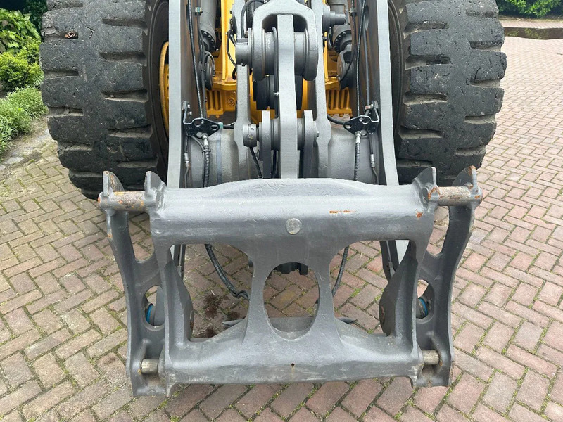 Volvo L120 H - מעמיס גלגלים: תמונה 5 Volvo L120 H - מעמיס גלגלים: תמונה 5