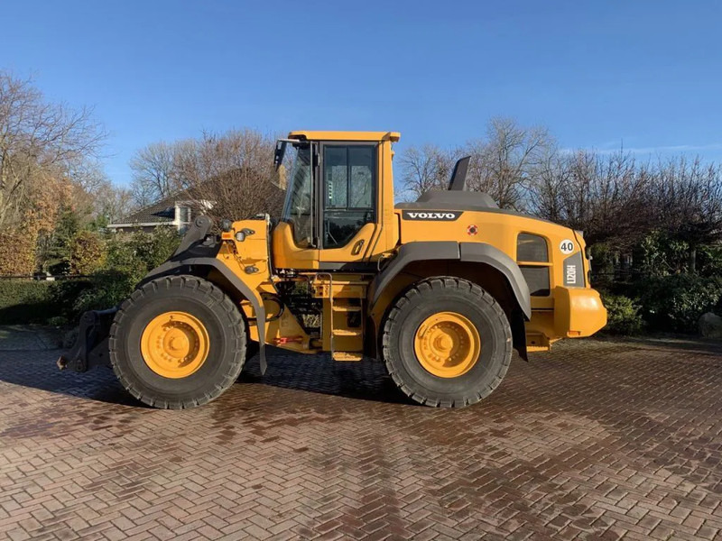 Volvo L120 H - מעמיס גלגלים: תמונה 1 Volvo L120 H - מעמיס גלגלים: תמונה 1