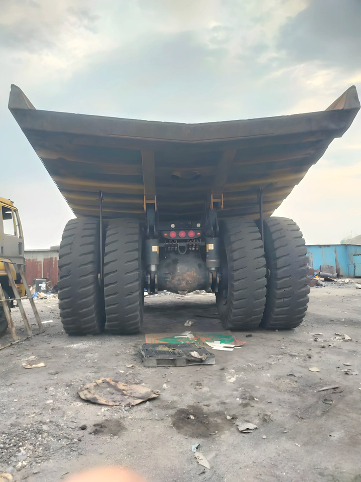 KOMATSU DUMP TRUCK HD785-7 - מכונת כרייה: תמונה 5 KOMATSU DUMP TRUCK HD785-7 - מכונת כרייה: תמונה 5