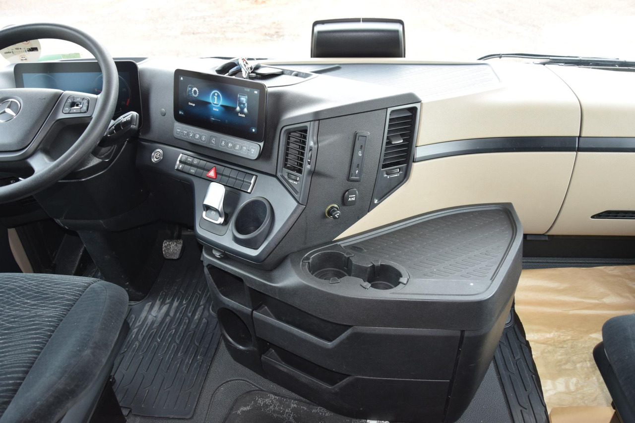 יחידת טרקטור Mercedes-Benz Actros 5 1845 BigSpace Max tanks: תמונה 11