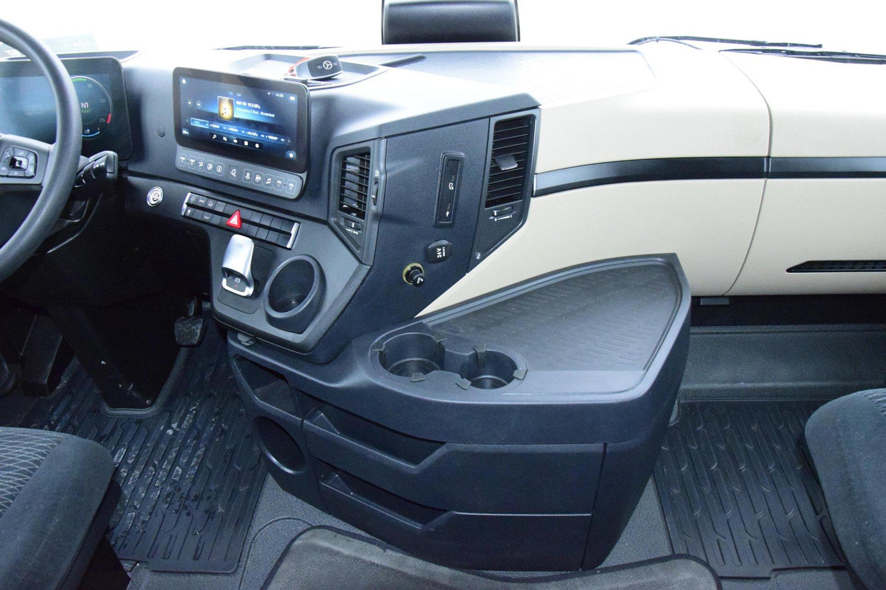 יחידת טרקטור Mercedes-Benz Actros 5 1845 BigSpace: תמונה 11