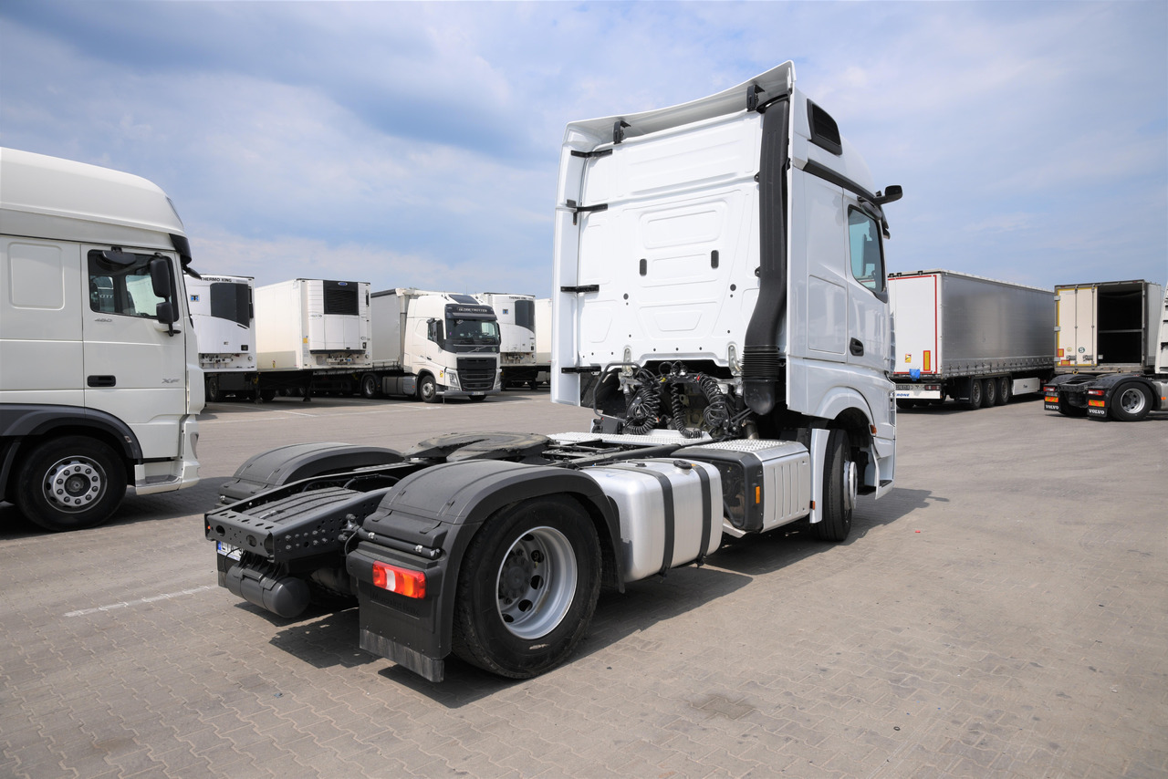 Mercedes-Benz Actros 5 1845 BigSpace - יחידת טרקטור: תמונה 4 Mercedes-Benz Actros 5 1845 BigSpace - יחידת טרקטור: תמונה 4
