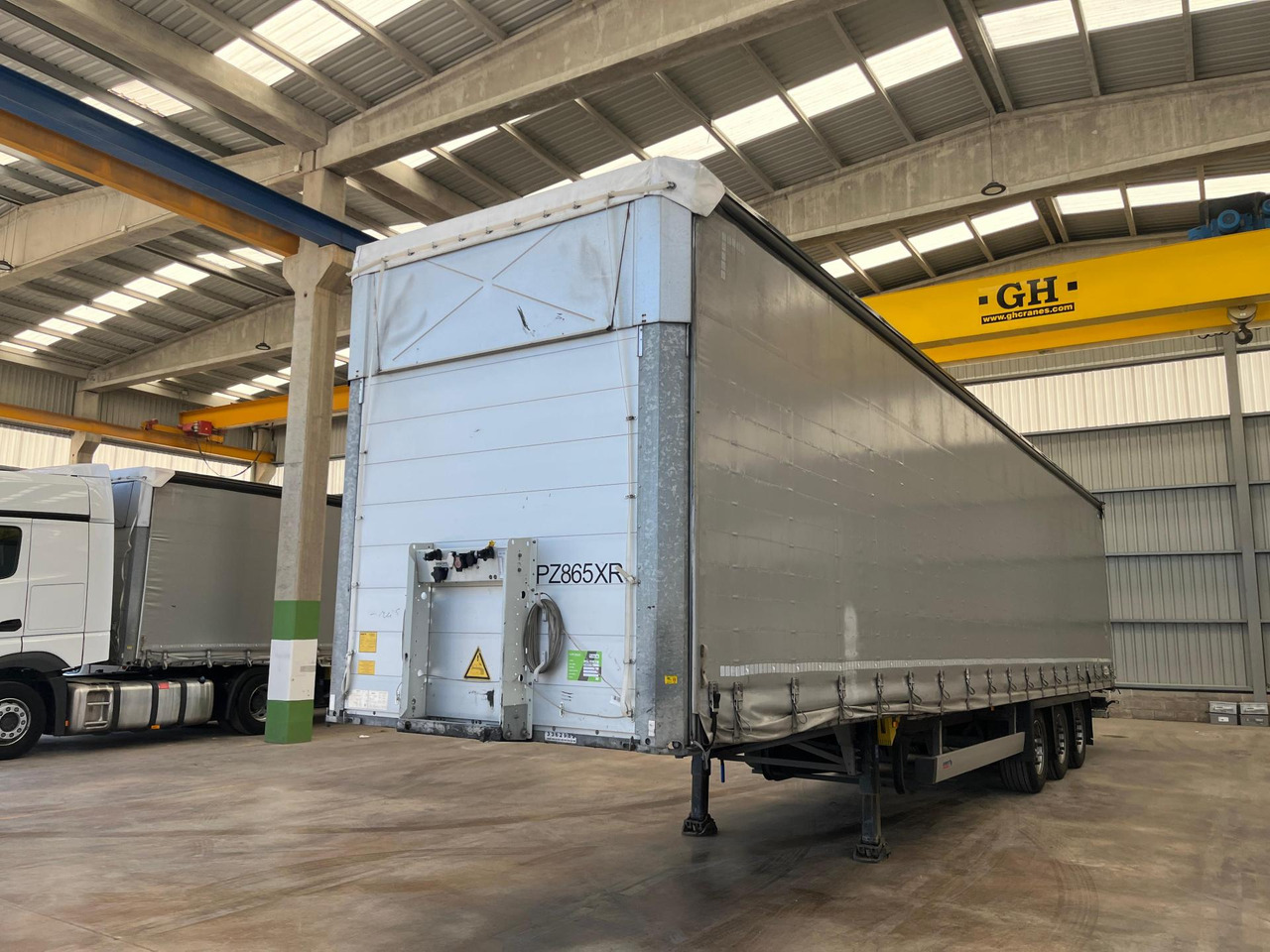 Schmitz Cargobull SCS24/L Varios - סמיטריילר עם וילונות צד: תמונה 2 Schmitz Cargobull SCS24/L Varios - סמיטריילר עם וילונות צד: תמונה 2