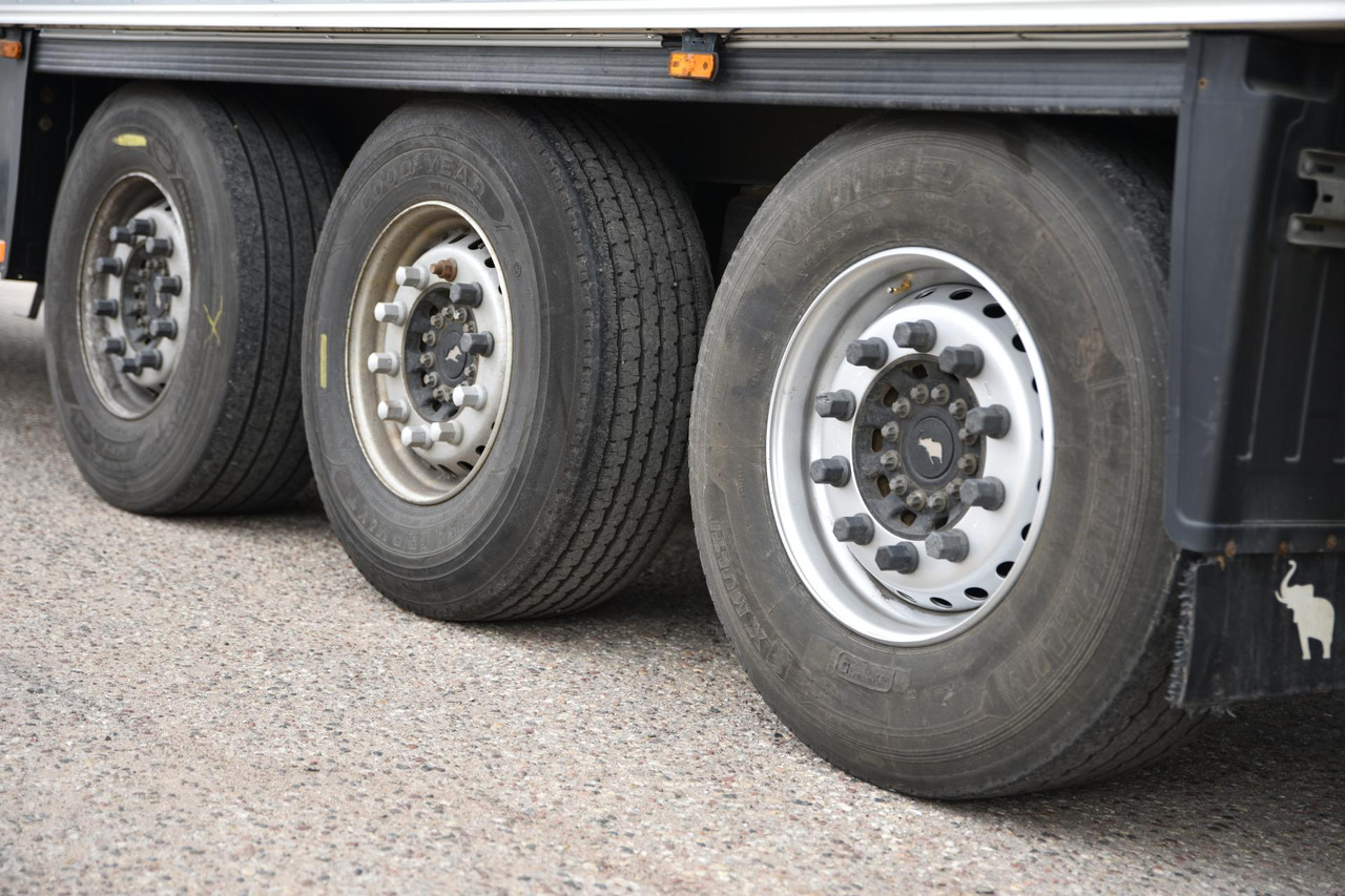 סמיטריילר עם קירור Schmitz Cargobull SKO Double Deck FP 60 ThermoKing SLXi 300 Lifting Axle: תמונה 11