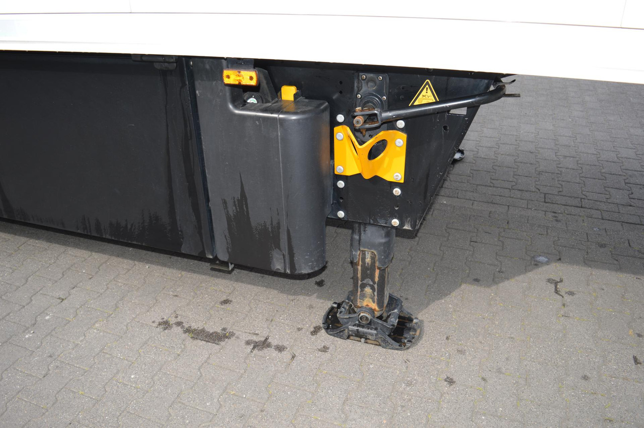 Schmitz Cargobull SKO FP 45 ThermoKing SLXi 300 - סמיטריילר עם קירור: תמונה 4 Schmitz Cargobull SKO FP 45 ThermoKing SLXi 300 - סמיטריילר עם קירור: תמונה 4