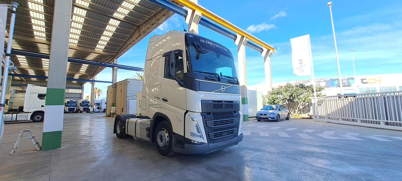 Volvo FH 460 Globetrotter XL Retarder - יחידת טרקטור: תמונה 3 Volvo FH 460 Globetrotter XL Retarder - יחידת טרקטור: תמונה 3