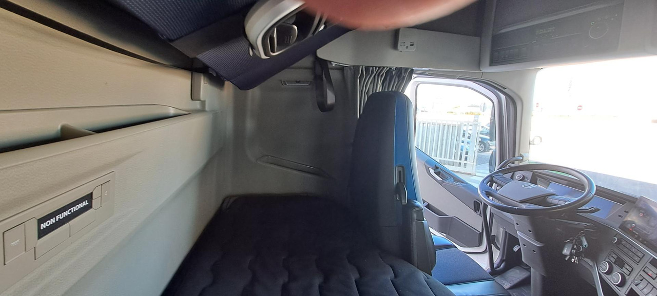 יחידת טרקטור Volvo FH 460 Globetrotter XL Retarder: תמונה 11