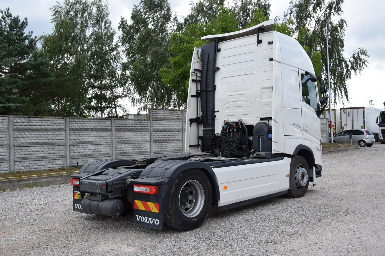 Volvo FH 460 Globetrotter XL i-Save Side Skirts - יחידת טרקטור: תמונה 4 Volvo FH 460 Globetrotter XL i-Save Side Skirts - יחידת טרקטור: תמונה 4