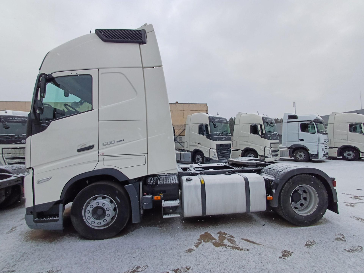 Volvo FH 500 Globetrotter XL - יחידת טרקטור: תמונה 3 Volvo FH 500 Globetrotter XL - יחידת טרקטור: תמונה 3