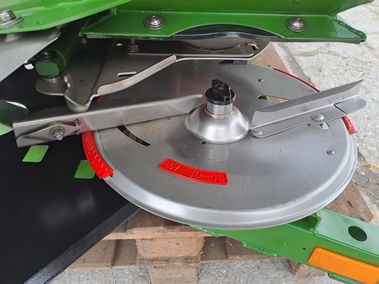 Amazone ZA-M 1001 Special SBS - מפזרת דשן: תמונה 5 Amazone ZA-M 1001 Special SBS - מפזרת דשן: תמונה 5