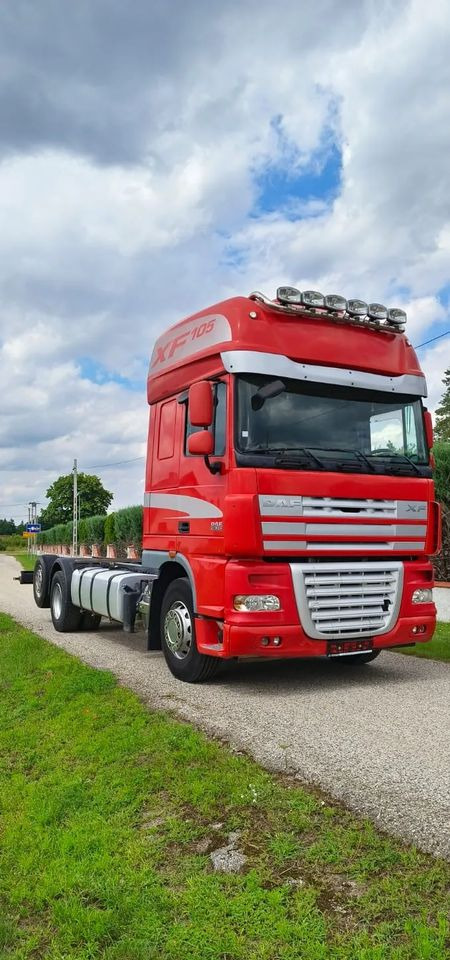 DAF XF510 pod zabudowę – 6x2/ skrętna podnoszona oś/ retarder - משאית עם שלדת תא: תמונה 1 DAF XF510 pod zabudowę – 6x2/ skrętna podnoszona oś/ retarder - משאית עם שלדת תא: תמונה 1