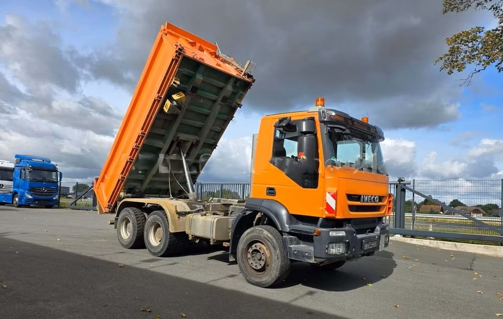 Iveco Trakker AD 360 – Trójstronny Wywrotka Meiller – 6x4 – Euro 5 - 279.067 km - מזהיר: תמונה 1 Iveco Trakker AD 360 – Trójstronny Wywrotka Meiller – 6x4 – Euro 5 - 279.067 km - מזהיר: תמונה 1