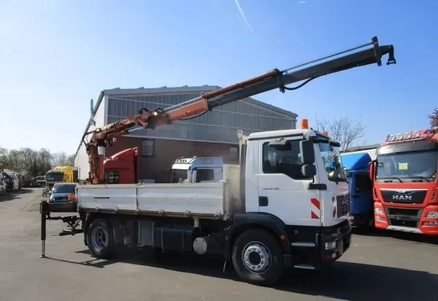 MAN TGM 18.330 4x2 – Wywrotka z żurawiem HDS + Kran + pilot / Euro 4/ Bordmatic / Retarder - מזהיר: תמונה 3 MAN TGM 18.330 4x2 – Wywrotka z żurawiem HDS + Kran + pilot / Euro 4/ Bordmatic / Retarder - מזהיר: תמונה 3