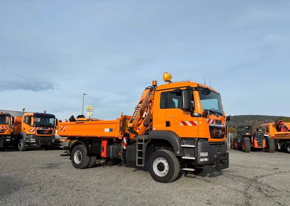 MAN TGS 18.320/ 4x4 / Euro4 /Wywrotka trójstronna Meiller +Kran Atlas TLC 82.2 +sterowanie radiowe – Przystosowany do pracy zimą — odśnieżanie, posypywanie, pług - מזהיר: תמונה 4 MAN TGS 18.320/ 4x4 / Euro4 /Wywrotka trójstronna Meiller +Kran Atlas TLC 82.2 +sterowanie radiowe – Przystosowany do pracy zimą — odśnieżanie, posypywanie, pług - מזהיר: תמונה 4