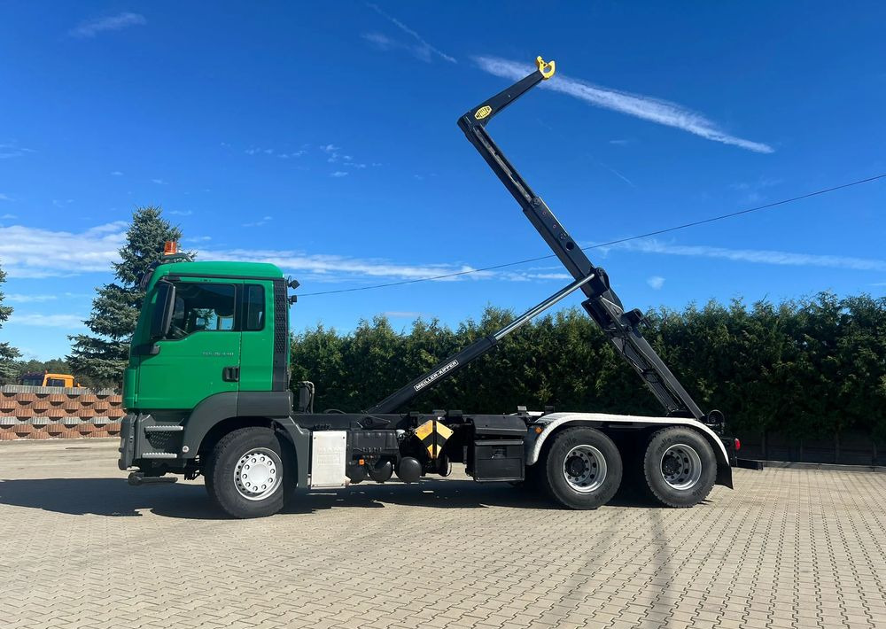 MAN TGS 26.440 | Hakowiec Meiller| 6x4  | 440 KM | przód resor, tył pneumatyczne |Belka ostrzegawcza (koguty) - משאית הרמת וו: תמונה 2 MAN TGS 26.440 | Hakowiec Meiller| 6x4  | 440 KM | przód resor, tył pneumatyczne |Belka ostrzegawcza (koguty) - משאית הרמת וו: תמונה 2