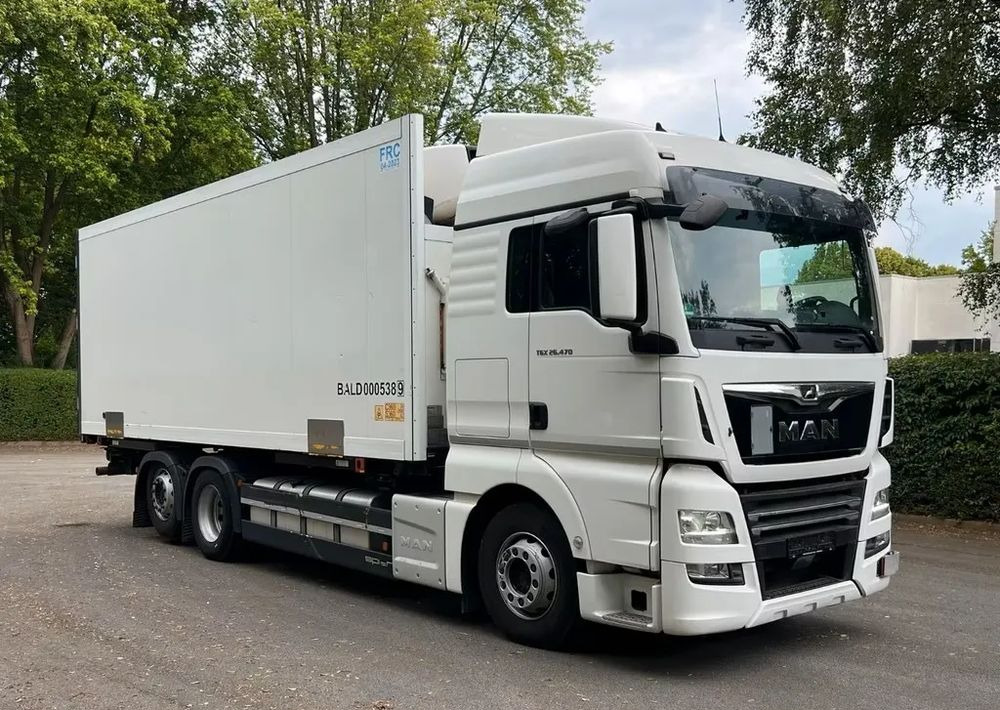 MAN TGX 26.470 – Chłodnia z agregatem Thermo King / Retarder / Navi / Euro 6 /6x2 - משאית קירור: תמונה 2 MAN TGX 26.470 – Chłodnia z agregatem Thermo King / Retarder / Navi / Euro 6 /6x2 - משאית קירור: תמונה 2