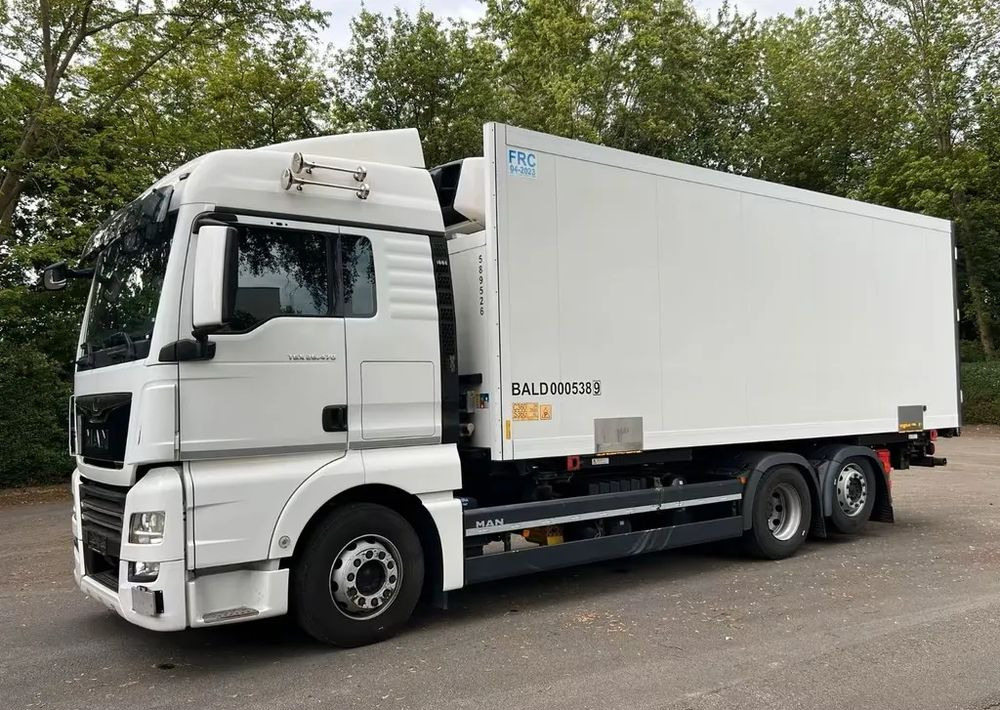 MAN TGX 26.470 – Chłodnia z agregatem Thermo King / Retarder / Navi / Euro 6 /6x2 - משאית קירור: תמונה 4 MAN TGX 26.470 – Chłodnia z agregatem Thermo King / Retarder / Navi / Euro 6 /6x2 - משאית קירור: תמונה 4